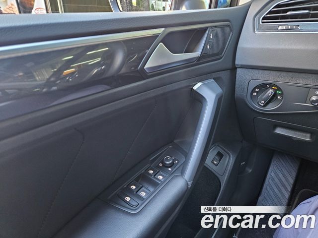 Volkswagen Tiguan (II) 2.0 TDI Prestige 2020 — фото 16