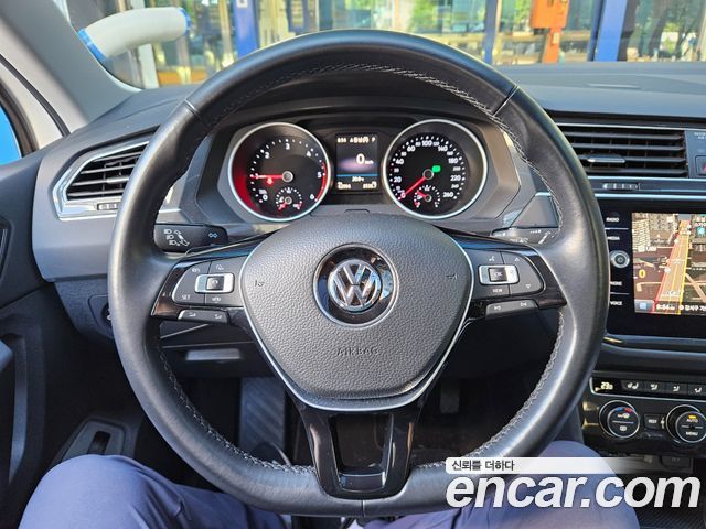 Volkswagen Tiguan (II) 2.0 TDI Prestige 2020 — фото 17