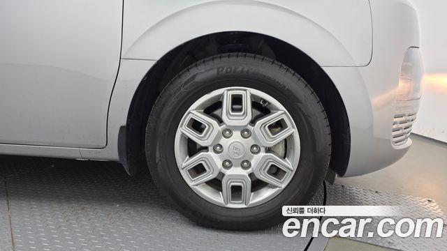 Hyundai Staria Tourer 11-Seater Modern 2023 — фото 21