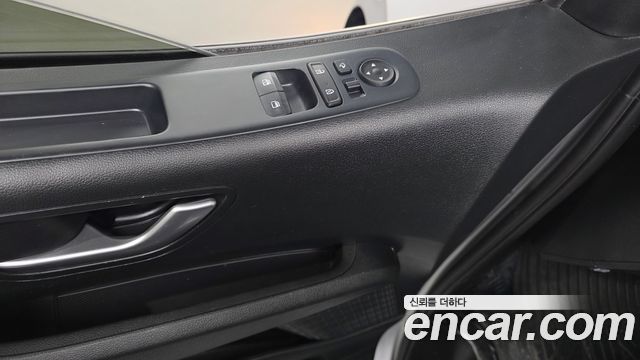 Hyundai Staria Tourer 11-Seater Modern 2023 — фото 27