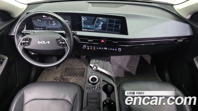 Kia EV6 Long Range Air 2023 — фото 7