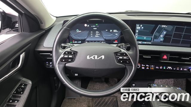 Kia EV6 Long Range Air 2023 — фото 13