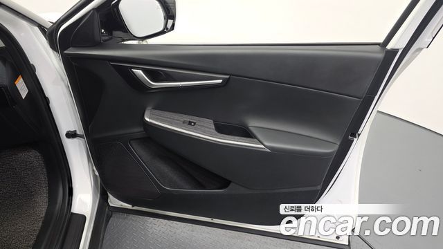 Kia EV6 Long Range Air 2023 — фото 24