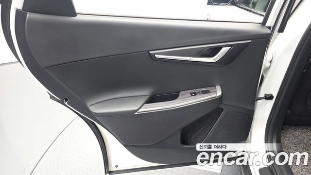 Kia EV6 Long Range Air 2023 — фото 25