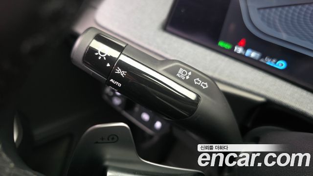 Kia EV6 Long Range Air 2023 — фото 28