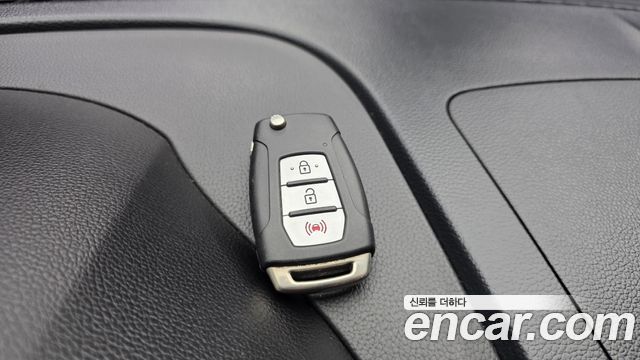KG Mobility (SsangYong) Tivoli Diesel LX 2WD 2016 — фото 31