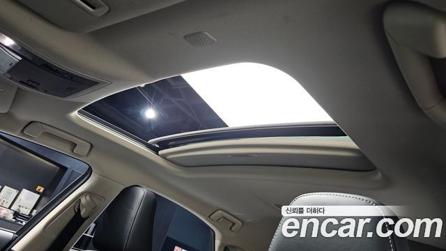 Lexus NX300h Executive 2019 — фото 18