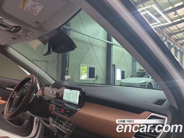 Kia Seltos Gasoline 1.6 Turbo 4WD Gravity 2025 — фото 8