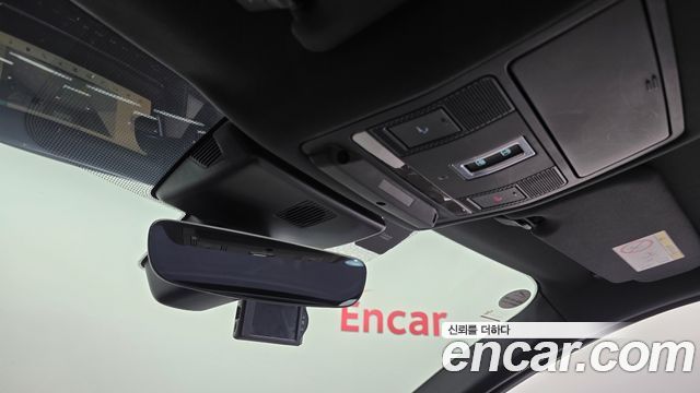 Jaguar E-PACE R250 R-Dynamic SE 2018 — фото 31