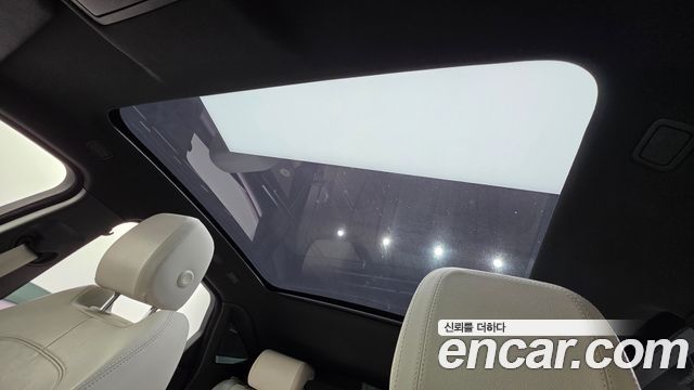 Jaguar E-PACE R250 R-Dynamic SE 2018 — фото 32