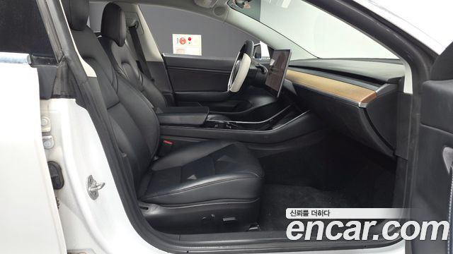 Tesla Model 3 Long Range AWD 2020 — фото 11