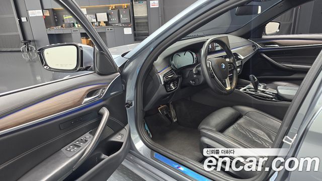 BMW 5 Series (G30) 530i M Sport Package Plus 2018 — фото 10