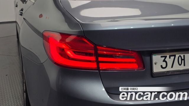 BMW 5 Series (G30) 530i M Sport Package Plus 2018 — фото 23