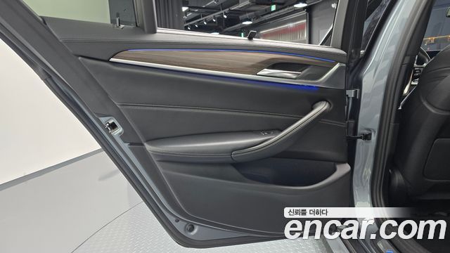 BMW 5 Series (G30) 530i M Sport Package Plus 2018 — фото 25