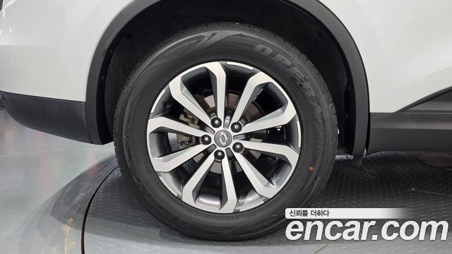Renault Korea QM6 2.0 LPe LE Signature 2WD 2022 — фото 5