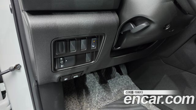Renault Korea QM6 2.0 LPe LE Signature 2WD 2022 — фото 16
