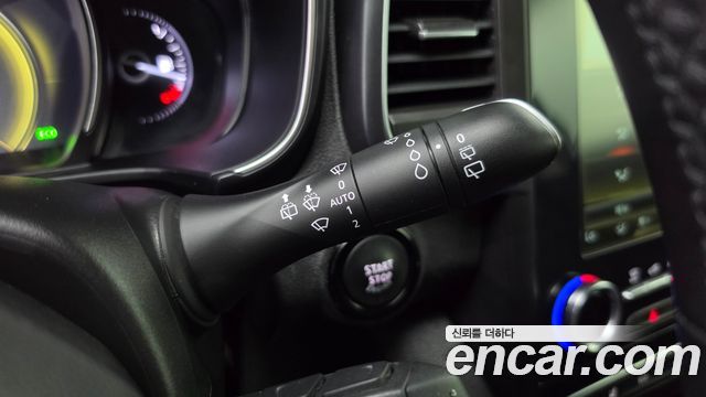 Renault Korea QM6 2.0 LPe LE Signature 2WD 2022 — фото 17