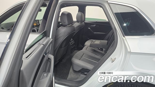 Audi Q5 (FY) 45 TFSI Quattro Premium 2021 — фото 11