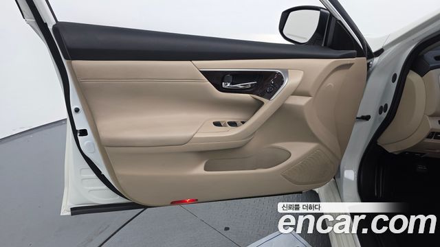 Nissan Altima 2.5 L33 2016 — фото 30