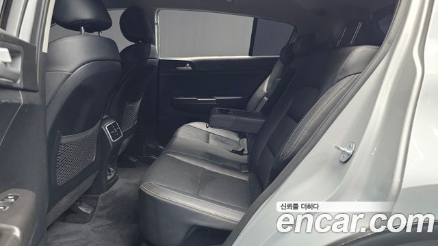 Kia Sportage The Bold Diesel 2.0 2WD Prestige 2019 — фото 26