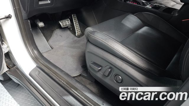 Kia Sportage The Bold Diesel 2.0 2WD Prestige 2019 — фото 29