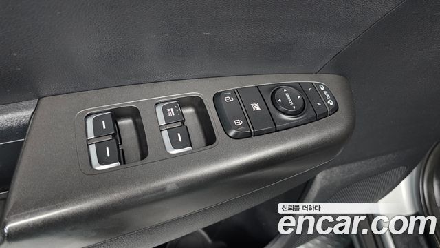 Kia Sportage The Bold Diesel 2.0 2WD Prestige 2019 — фото 30