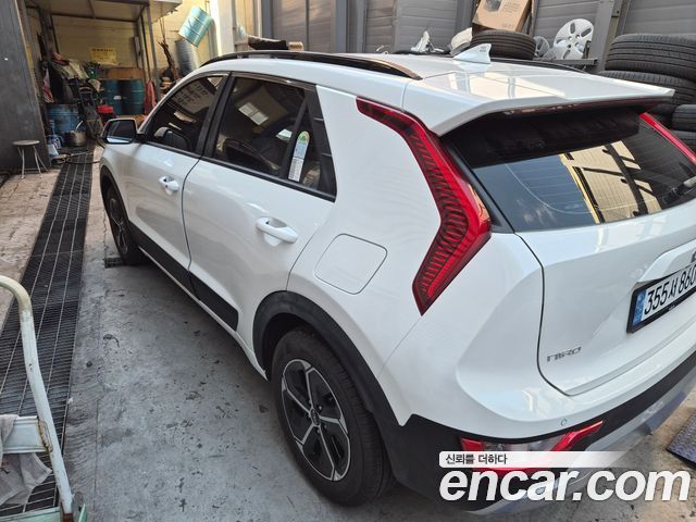 Kia Niro Prestige 2025 — фото 3