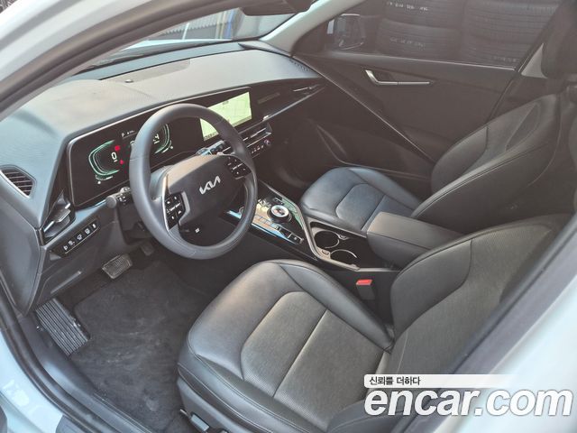 Kia Niro Prestige 2025 — фото 9