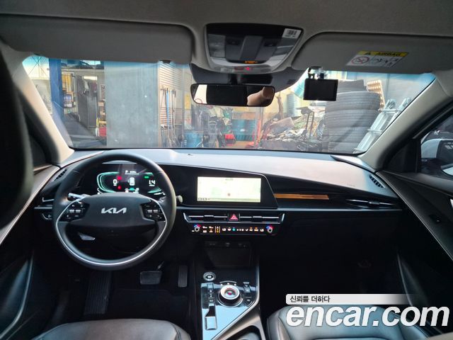 Kia Niro Prestige 2025 — фото 17