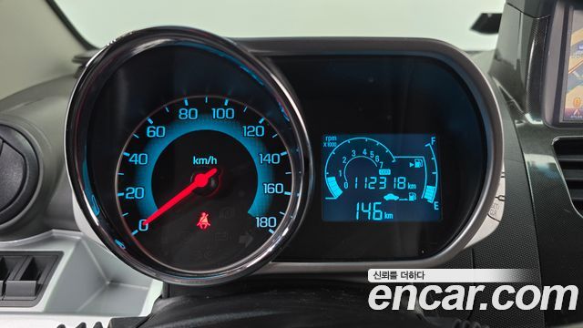 Chevrolet Spark LPG LT Standard 2014 — фото 8