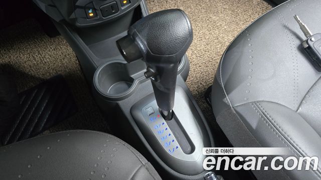 Chevrolet Spark LPG LT Standard 2014 — фото 9