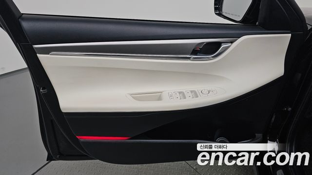 Hyundai Grandeur Hybrid (IG) Le Blanc 2023 — фото 30