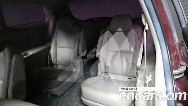 Kia Carnival 9-Seater Luxury 2020 — фото 13