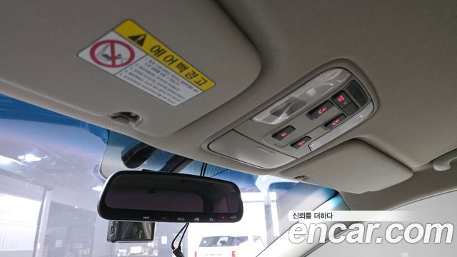Kia Carnival 9-Seater Luxury 2020 — фото 17