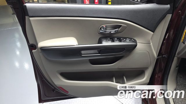 Kia Carnival 9-Seater Luxury 2020 — фото 24