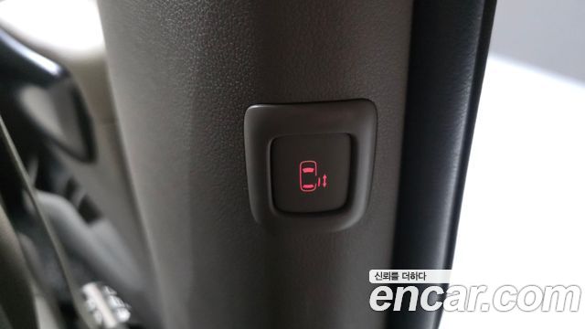 Kia Carnival 9-Seater Luxury 2020 — фото 27