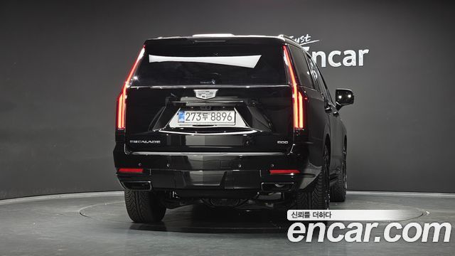 Cadillac Escalade (V) 6.2 Sports Platinum 2026 — фото 4