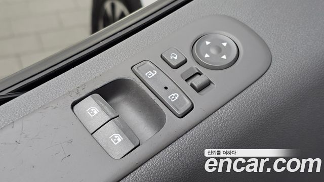 Hyundai Staria Lounge 7-Seater Limousine 2022 — фото 13