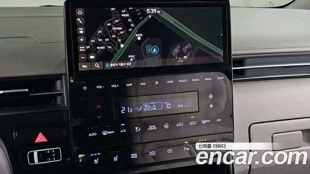 Hyundai Staria Lounge 7-Seater Limousine 2022 — фото 18