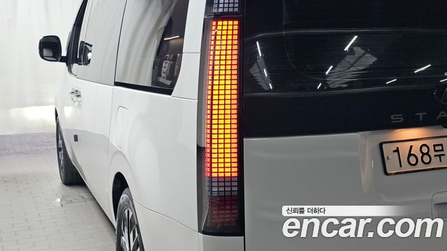 Hyundai Staria Lounge 7-Seater Limousine 2022 — фото 23