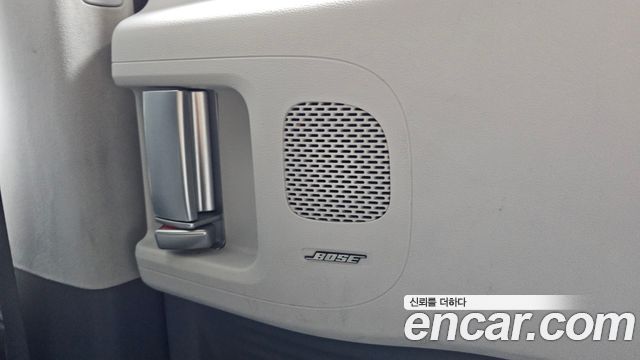 Hyundai Staria Lounge 7-Seater Limousine 2022 — фото 33