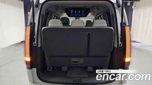 Hyundai Staria Lounge 7-Seater Limousine 2022 — фото 35