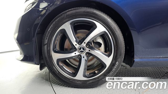 Mercedes-Benz E-Class (W213) E250 Avantgarde 2020 — фото 5