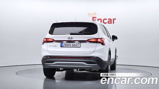 Hyundai Santa Fe Gasoline 2.5T 2WD Exclusive 2022 — фото 4