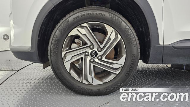 Hyundai Santa Fe Gasoline 2.5T 2WD Exclusive 2022 — фото 5