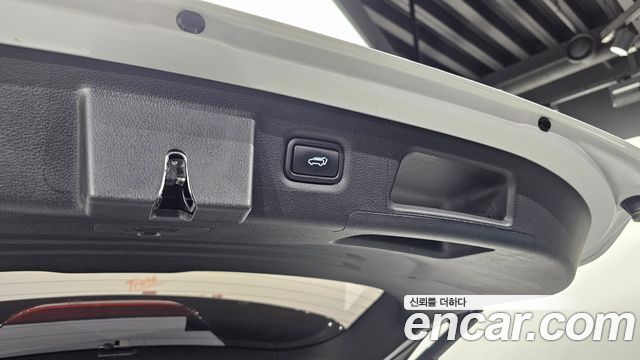 Hyundai Santa Fe Gasoline 2.5T 2WD Exclusive 2022 — фото 20