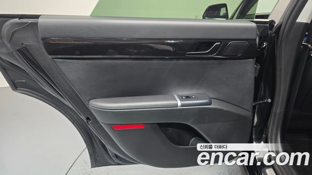 Hyundai Grandeur (GN7) 3.5 Gasoline 2WD Premium 2023 — фото 31