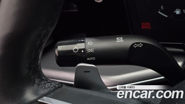 Hyundai Grandeur (GN7) 3.5 Gasoline 2WD Premium 2023 — фото 33
