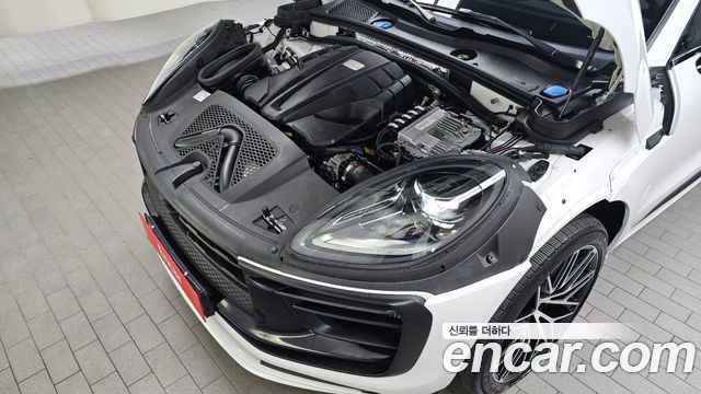 Porsche Macan 2.9 S 2023 — фото 6