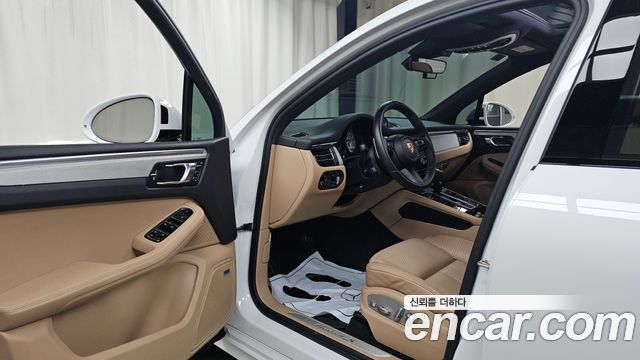 Porsche Macan 2.9 S 2023 — фото 10